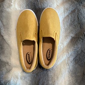 Light yellow/ mustard yellow slip on shoes!